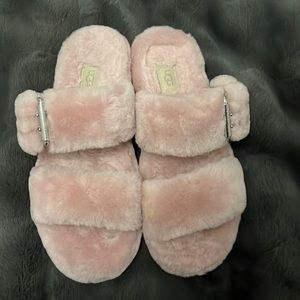 Ugg slides size 8